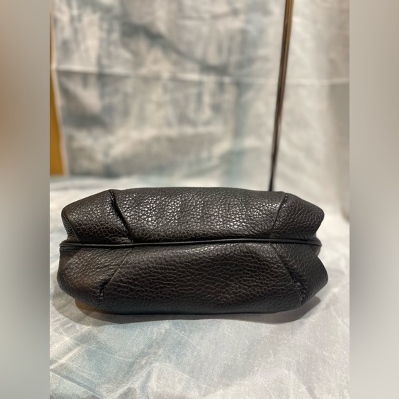 MAXX New York Leather Hobo Shoulder Bag - Picture 8 of 9